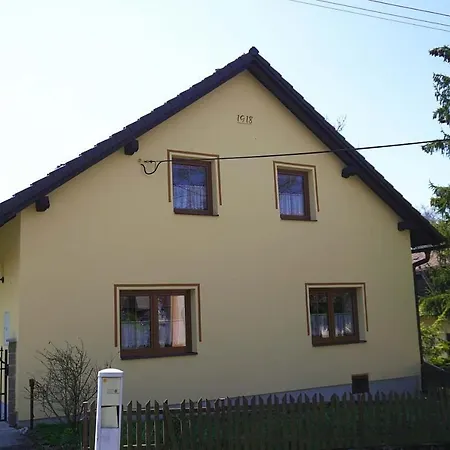 Rovenska * Strazov